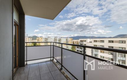 VÝRAZNE ZNÍŽENÁ CENA - Na predaj priestranný, štýlový 3-izbový byt s balkónom v Europalace – Žilina