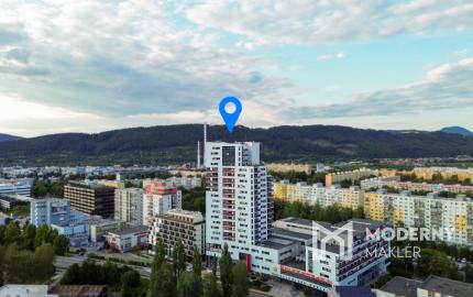 VÝRAZNE ZNÍŽENÁ CENA - Na predaj priestranný, štýlový 3-izbový byt s balkónom v Europalace – Žilina