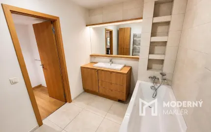 Na predaj výnimočný investičný 2-izbový byt v Panorama City