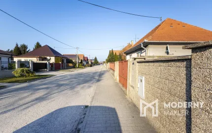Na prenájom kompletne zariadený rodinný dom v Šamoríne