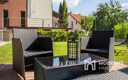 Na predaj priestranný rodinný 6-izb dom s bazénom, garážou a letnou kuchyňou
