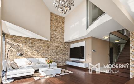 Na predaj nadštandardný rodinný dom s jedinečnou architektúrou v Bernolákove