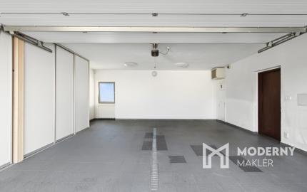 Na predaj nadštandardný rodinný dom s jedinečnou architektúrou v Bernolákove
