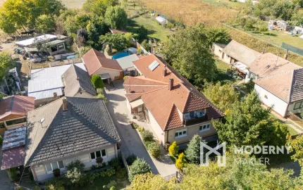 Na predaj 6-izbový rodinný dom s bazénom a krásnou záhradou v Potônskych Lúkach