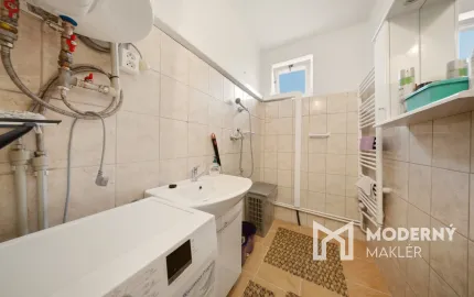 Na predaj 6-izbový rodinný dom s veľkým pozemkom v Malých Chyndiciach