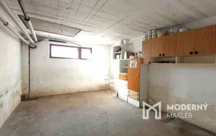 Na predaj priestranný 6-izbový rodinný dom po kompletnej rekonštrukcii v Skačanoch