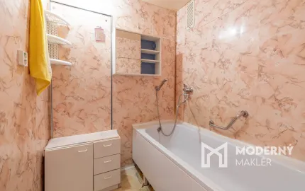Na predaj priestranný 3-izbový byt s loggiou v Košiciach – Staré Mesto