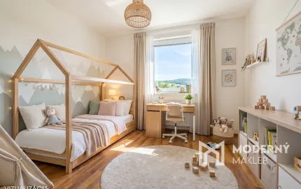 Na predaj priestranný 4-izbový rodinný dom s veľkým pozemkom v Čižaticiach