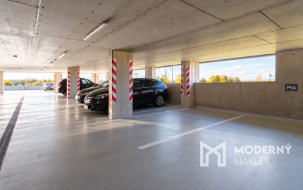 Na prenájom slnečný 2-izbový byt s balkónom a garážovým státím v Poprade – Merťuky