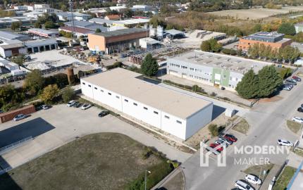 Na predaj novostavba haly s výbornou dostupnosťou v priemyselnej časti Šamorína určená na výrobu a skladovanie