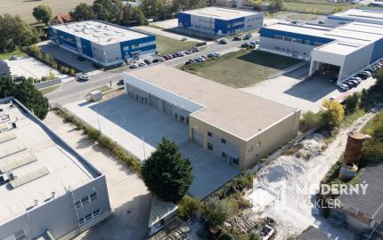 Na predaj novostavba haly s výbornou dostupnosťou v priemyselnej časti Šamorína určená na výrobu a skladovanie