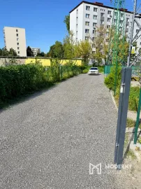 Lukratívna ponuka: Na predaj 4 vonkajšie oplotené parkovacie státia – Ružinov, Vavrínová ulica