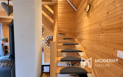 Na predaj útulná celoročná rekreačná chalupa v obci Cimenná so saunou a terasou