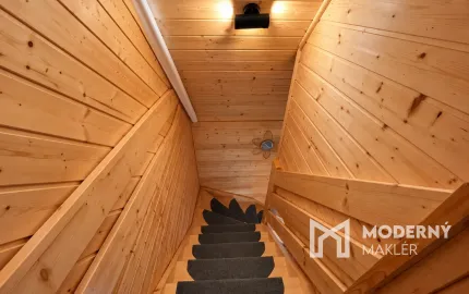 Na predaj útulná celoročná rekreačná chalupa v obci Cimenná so saunou a terasou
