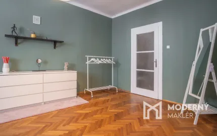 Na prenájom štýlový a priestranný 3,5 izbový byt v centre mesta/ Stylish and spacious 3.5-room apartment for rent in the Old Town