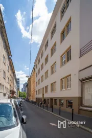 Na prenájom štýlový a priestranný 3,5 izbový byt v centre mesta/ Stylish and spacious 3.5-room apartment for rent in the Old Town