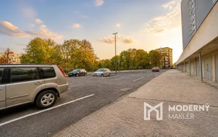Na predaj kompletne zrekonštruovaný 3,5-izbový byt s loggiou, Gabčíkova, Karlova Ves – Bratislava