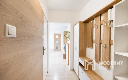 Na predaj kompletne zrekonštruovaný 3,5-izbový byt s loggiou, Gabčíkova, Karlova Ves – Bratislava