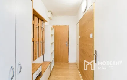 Na predaj kompletne zrekonštruovaný 3,5-izbový byt s loggiou, Gabčíkova, Karlova Ves – Bratislava
