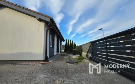 Na predaj moderný rodinný dom v obci Podlužany