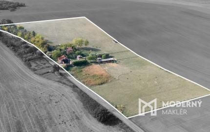 Na predaj gazdovský dom a biofarma na samote v obci Pastuchov