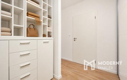 Na predaj 2-izbový moderný byt s dvoma loggiami, šatníkom a vlastným garážovým státím pri trhovisku Miletičova