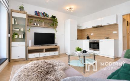 Na predaj 2-izbový moderný byt s dvoma loggiami, šatníkom a vlastným garážovým státím pri trhovisku Miletičova