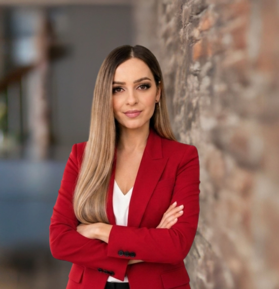  Andrea Ferencová 