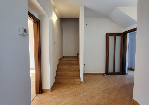 Veľký rodinný dom v pešej dostupnosti do centra mesta v Trenčíne