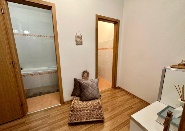 REZERVOVANÉ - EXKLUZÍVNA PONUKA! NA PREDAJ ŠTÝLOVÝ 2 IZBOVÝ BYT NA VÝCHODNEJ ULICI V TRENČÍNE