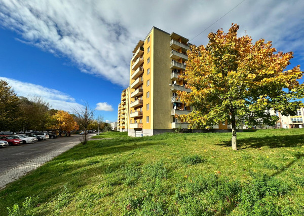 REZERVOVANÉ - EXKLUZÍVNA PONUKA! NA PREDAJ ŠTÝLOVÝ 2 IZBOVÝ BYT NA VÝCHODNEJ ULICI V TRENČÍNE