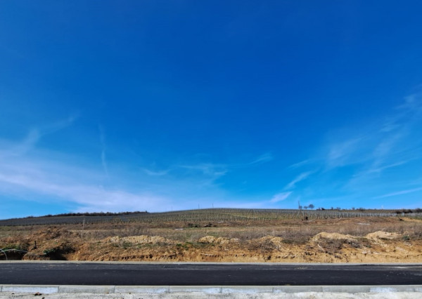 Pozemok so stavebným povolením pre rodinný dom
