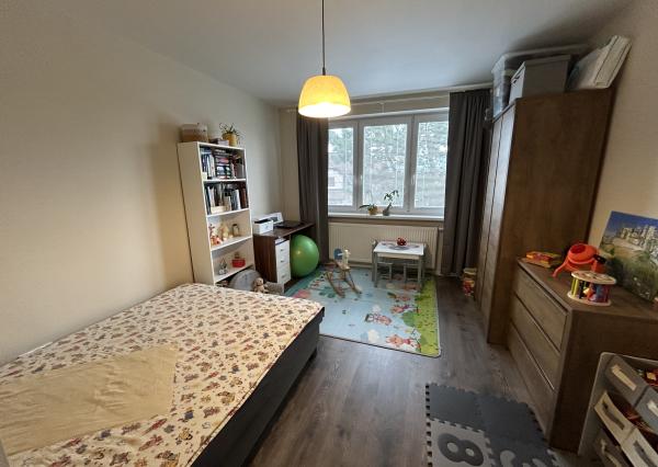 PREDANÝ !!! 3-izbový byt s vlastnou záhradou