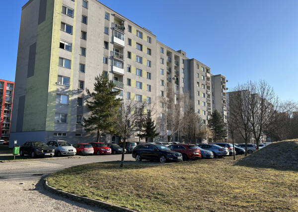 PREDANÝ!!! Slnečný 1-izbový byt v tichom prostredí mesta Piešťany