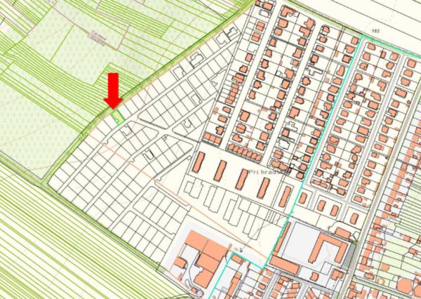 Pozemok so stavebným povolením pre rodinný dom