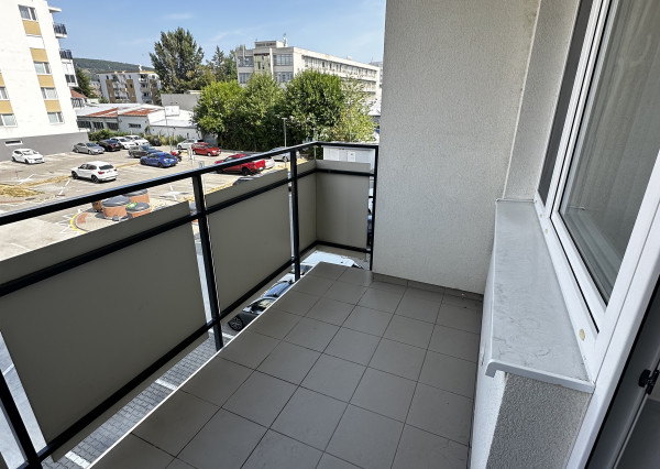 Prenájom zariadeného 2 izbového bytu, Zlatovská ulica