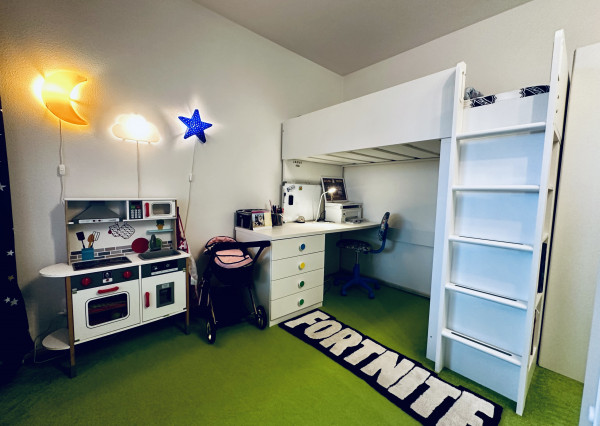 Predaj útulného zariadeného 3-izb. bytu s veľkou terasou