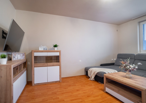 REZERVOVANÉ: Na predaj príjemná garsónka v Trenčíne