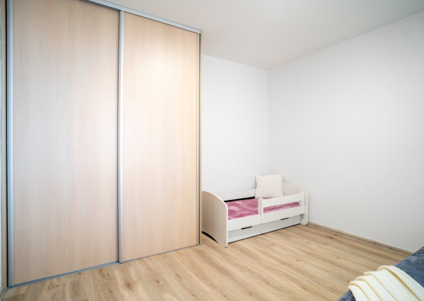 Na predaj priestranný 4-izbový byt v Trenčíne