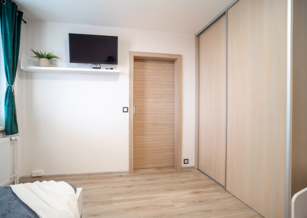 Na predaj priestranný 4-izbový byt v Trenčíne