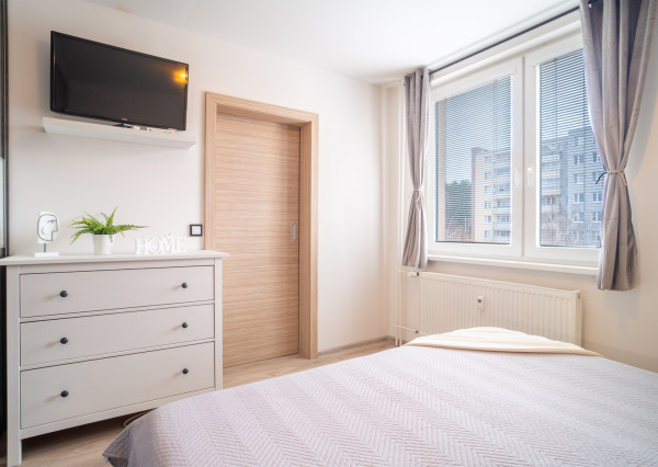 Na predaj priestranný 4-izbový byt v Trenčíne