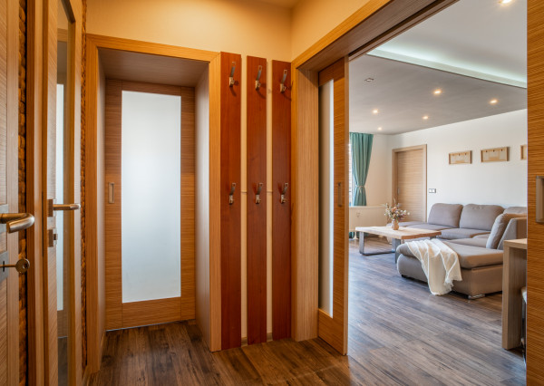 Na predaj priestranný 4-izbový byt v Trenčíne