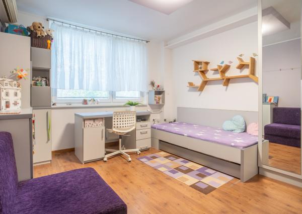 Na prenájom priestranný 3-izbový byt vo vyhľadávanej časti Ružinova