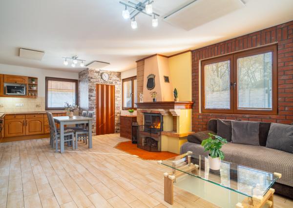 Na predaj záhradná chata vhodná na celoročné bývanie v obci Kuchyňa