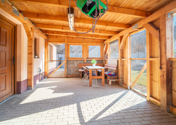 Na predaj záhradná chata vhodná na celoročné bývanie v obci Kuchyňa