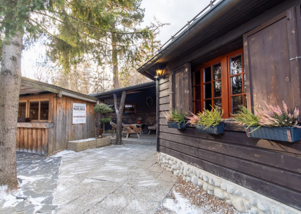 Na predaj jedinečná Zbojnícka koliba s bohatou históriou v Starej Lesnej