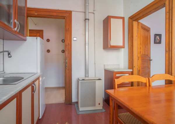 Na predaj priestranný 2,5-izbový byt v historickej budove Starého Mesta