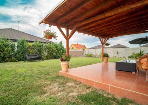 Na predaj príjemný 4-izbový rodinný dom v Lehniciach