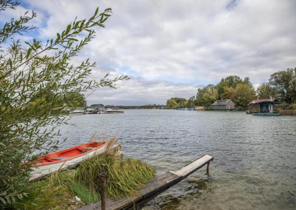 Na prenájom nadštandardne zariadený 2-izbový byt v novostavbe Slnečnice