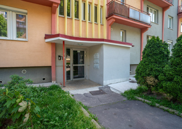 Na predaj útulný, slnečný 2-izbový byt v blízkosti OC Nivy